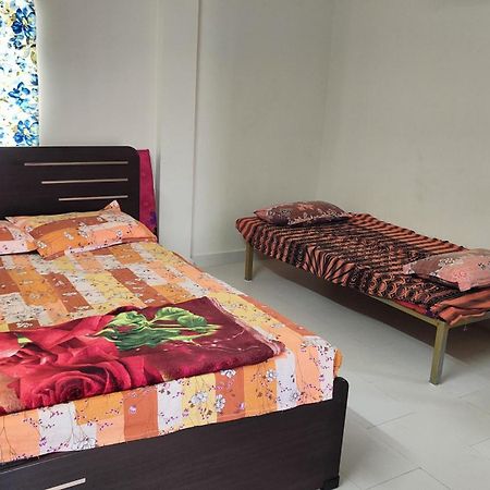 Guru Datta Residency Pithapuram Eksteriør bilde
