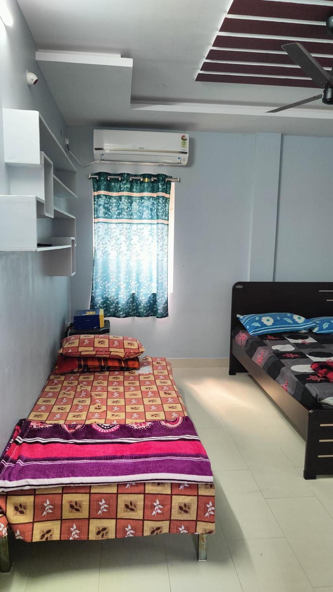 Guru Datta Residency Pithapuram Eksteriør bilde